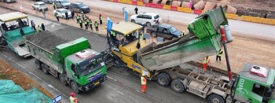 湖北省交通运输厅赴沪渝高速武黄段改扩建现场调研项目建设情况