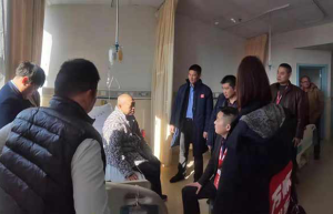情浓冬日暖人心|万顺叫车合肥分公司总经理携团队探望患癌同事并送去慰问金