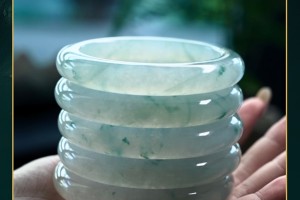 从“买翡翠”到“持有一生”：高端翡翠行业的价值跃迁:藏玉无忧，祥祯福八大权益证权益加冕